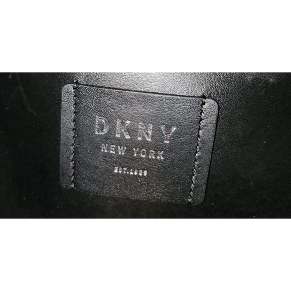 NWT DKNY Black Leather Hobo Shoulder Handbag Black w/ Silver Chain Accent - Picture 9 of 16